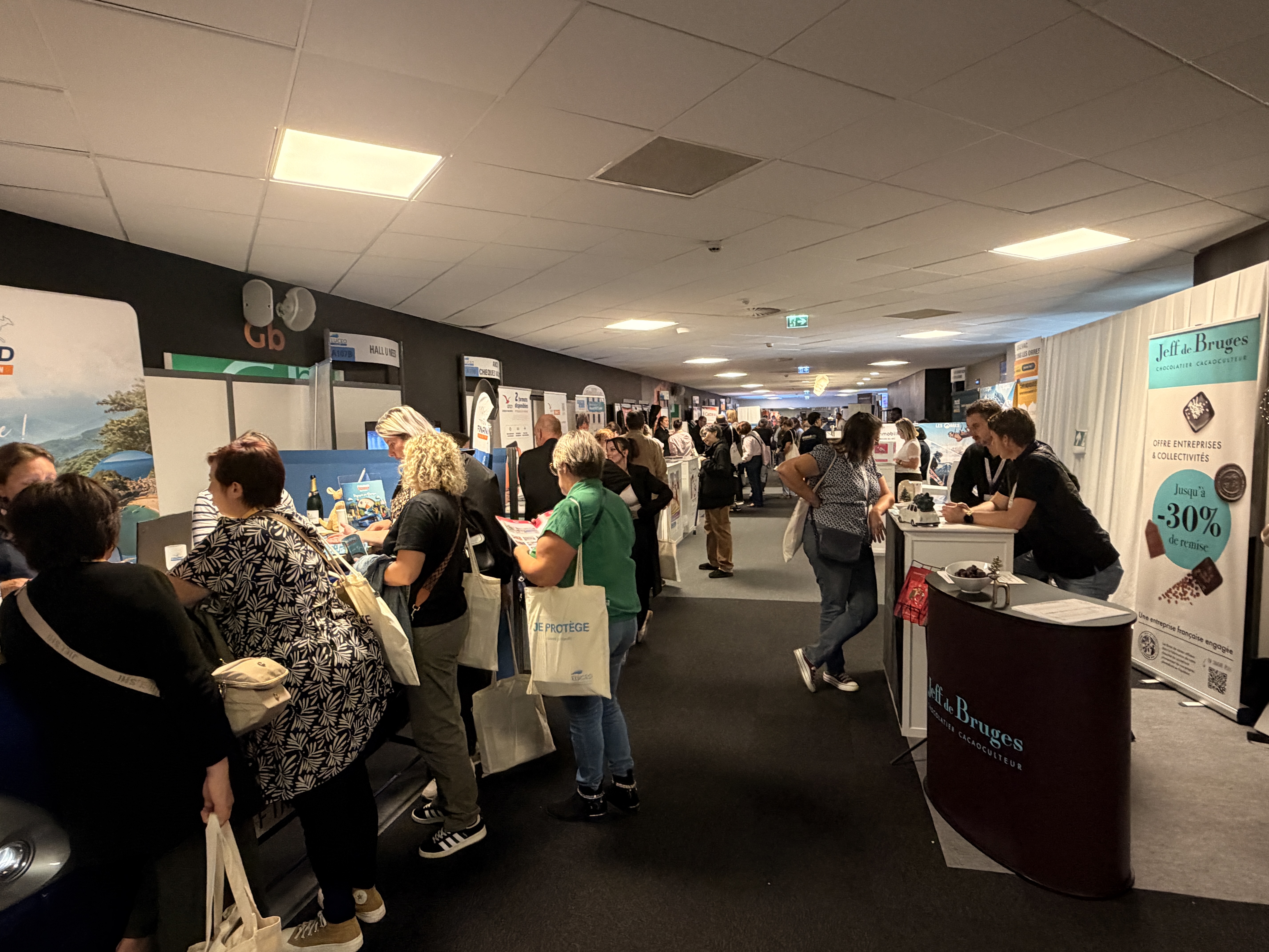 20261001 CORP ELUCEO DEAMB OUEST SALON ELISA 5