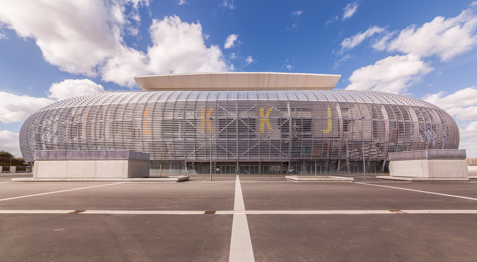 20130423 ARCH EXT CIEL BLEU POUILLE BD 5