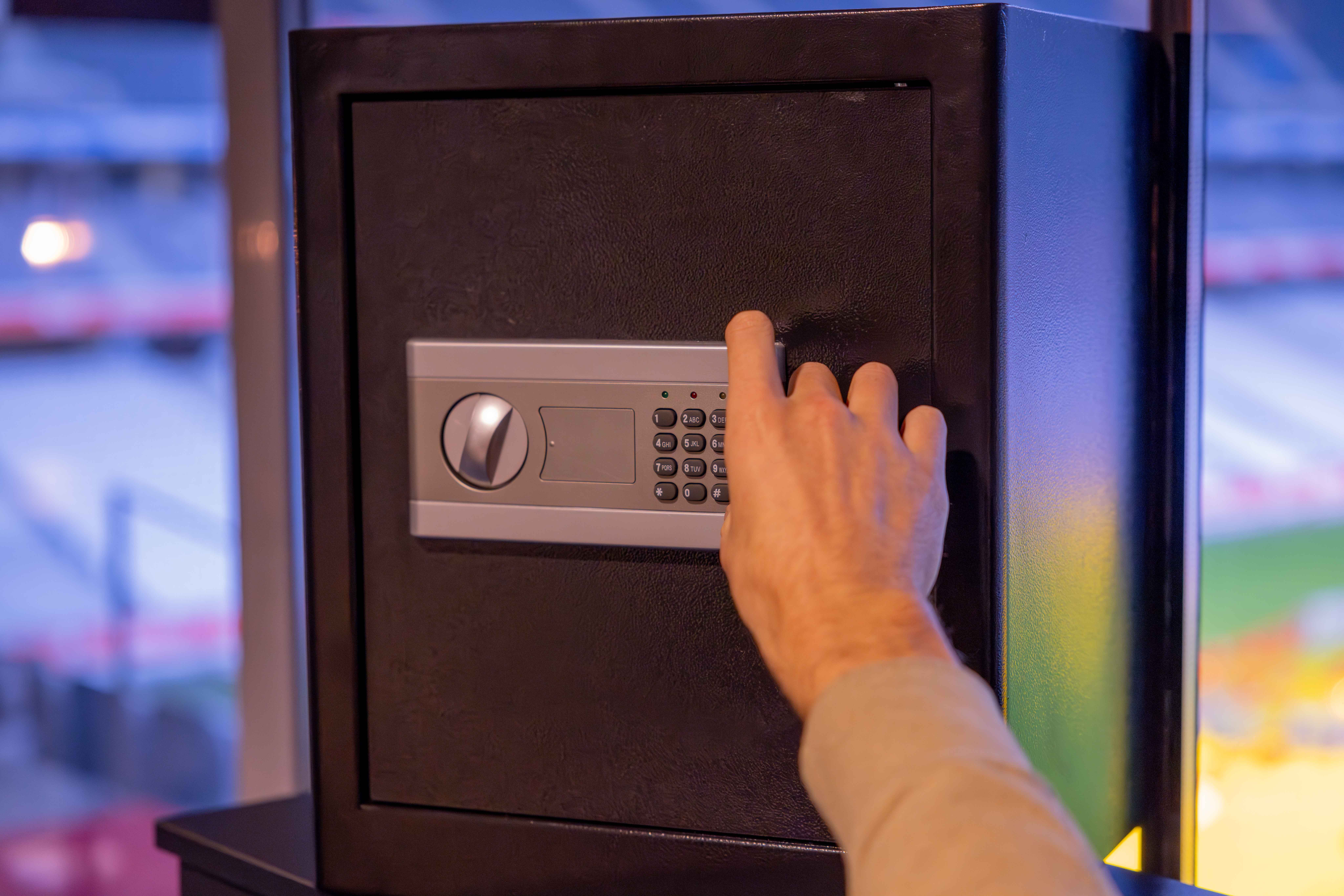 ESCAPE GAME STADE PIERRE MAUROY BD 114