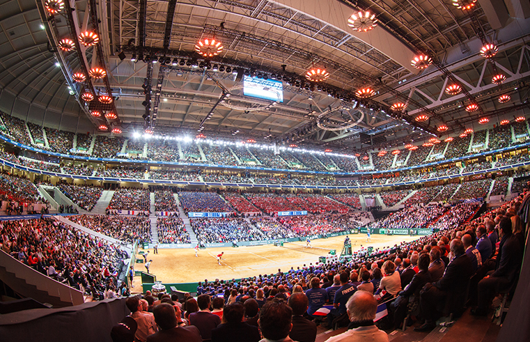 24H POUR TRANSFORMER LE STADE EN ARENA